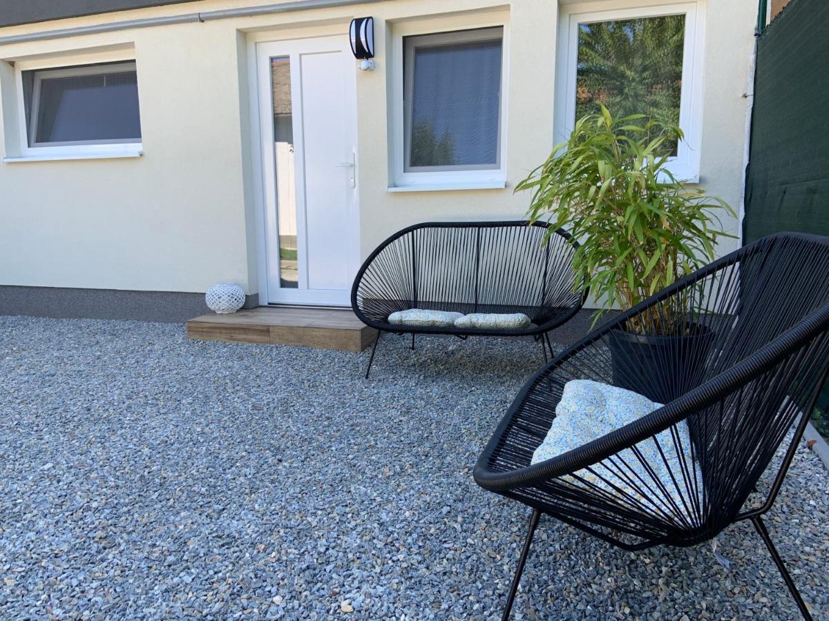 Amira Apartman Komárno Esterno foto