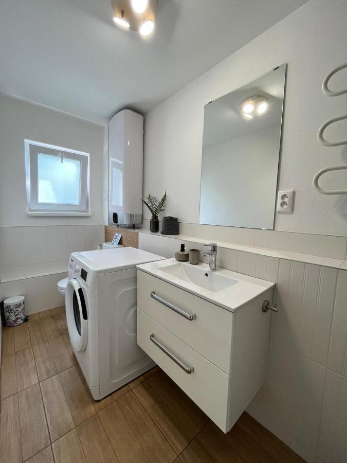 Amira Apartman Komárno Esterno foto