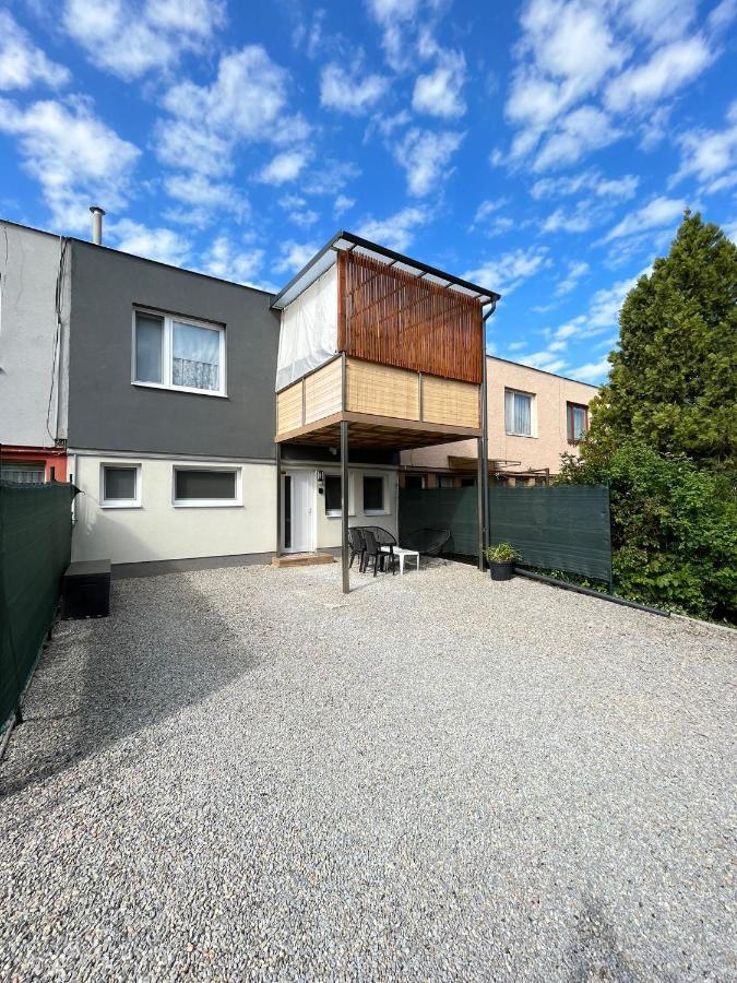 Amira Apartman Komárno Esterno foto